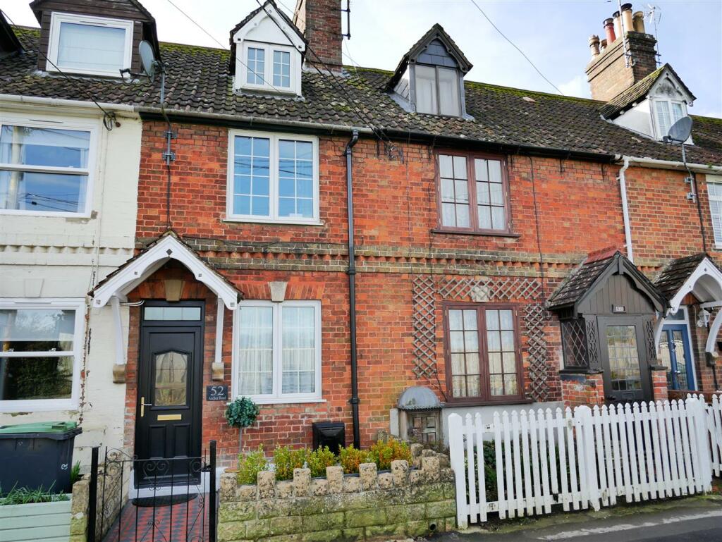 2 bedroom terraced house for sale in Anchor Road, Calne, SN11