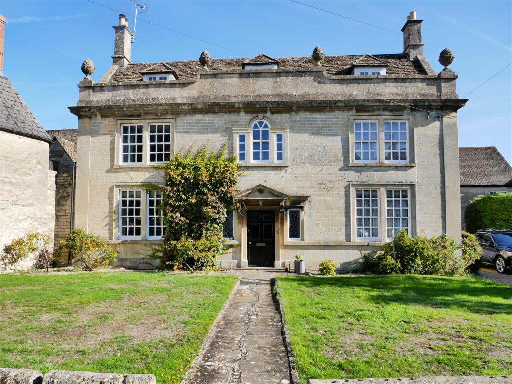 Main image of property: The Green, Calne
