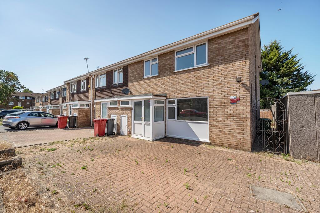 Main image of property: Birch Grove, Slough, SL2