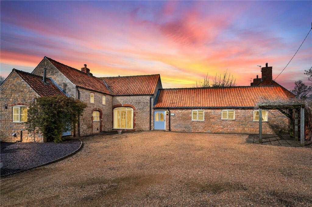4 bedroom detached house for sale in Stone Lane, Little Humby, Grantham