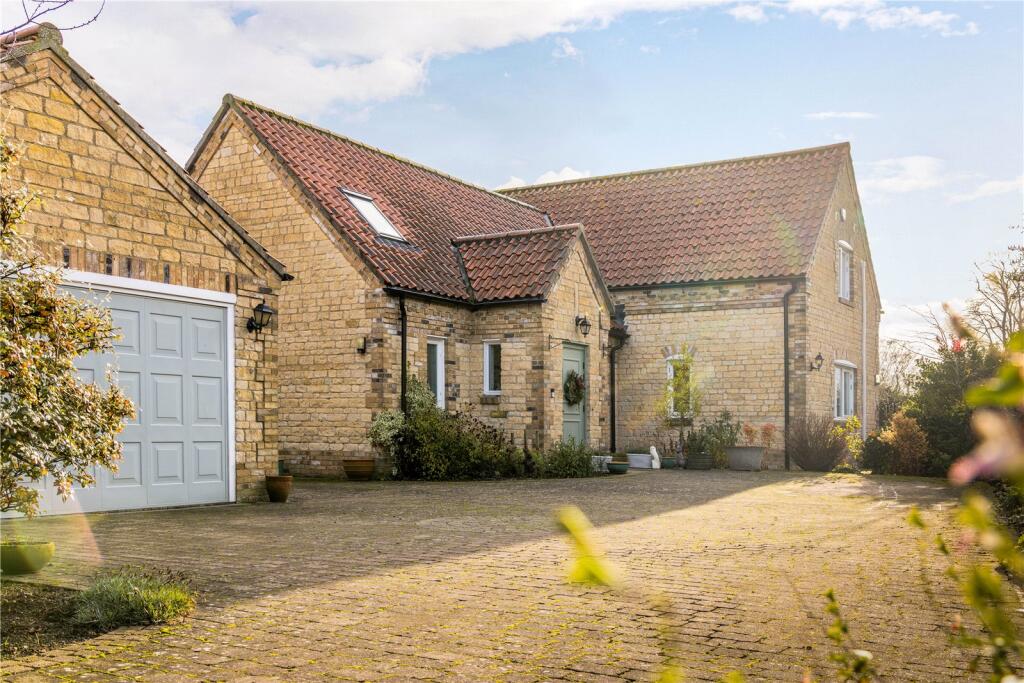 Main image of property: Vicarage Lane, Welton, Lincoln, LN2