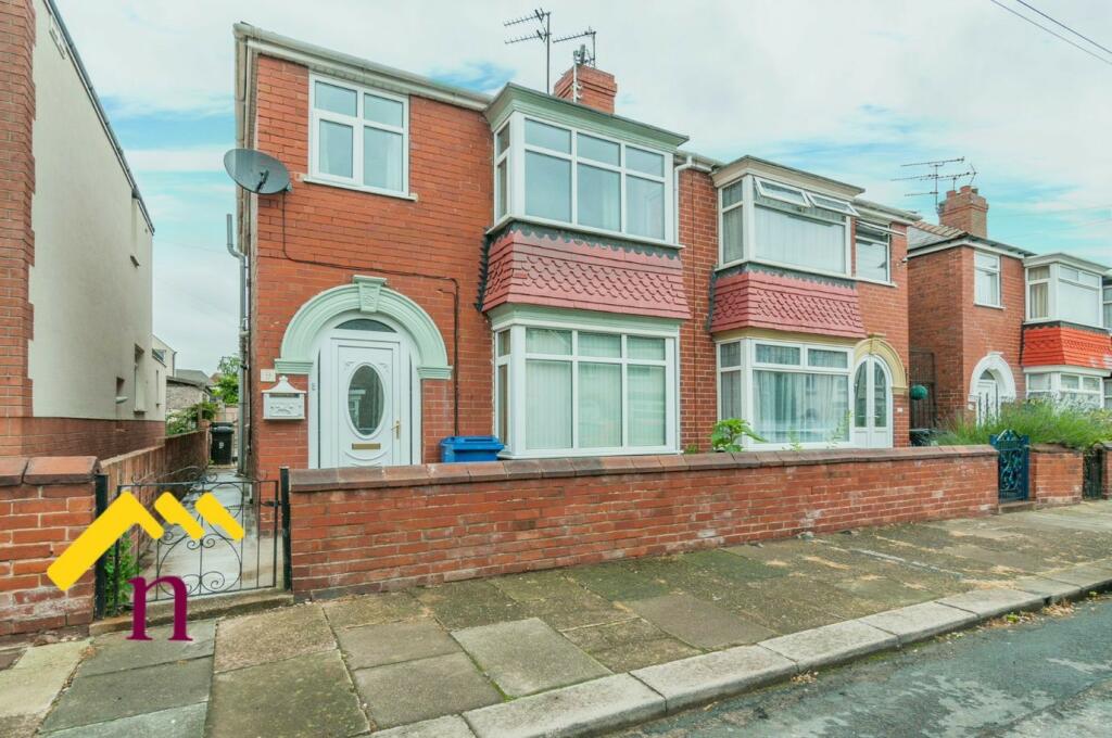 3 bedroom semi-detached house for rent in Samuel Street, Balby, Doncaster, DN4