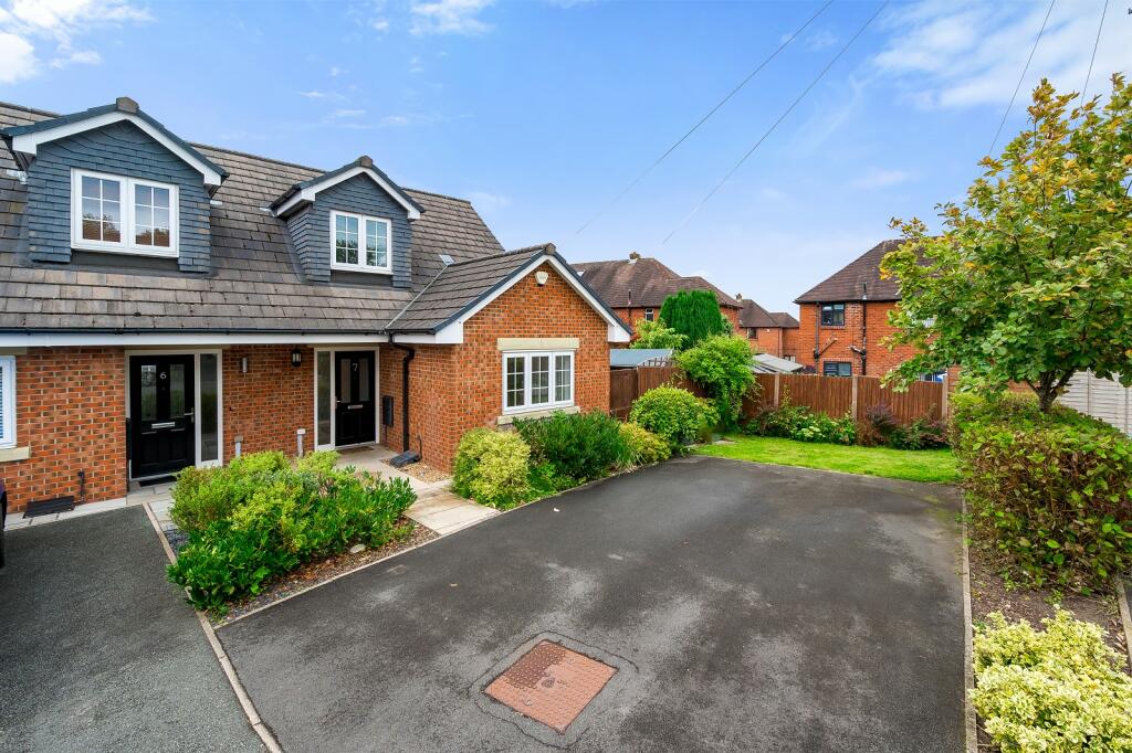 3 bedroom semidetached house for sale in Windle Gardens, Pemberton