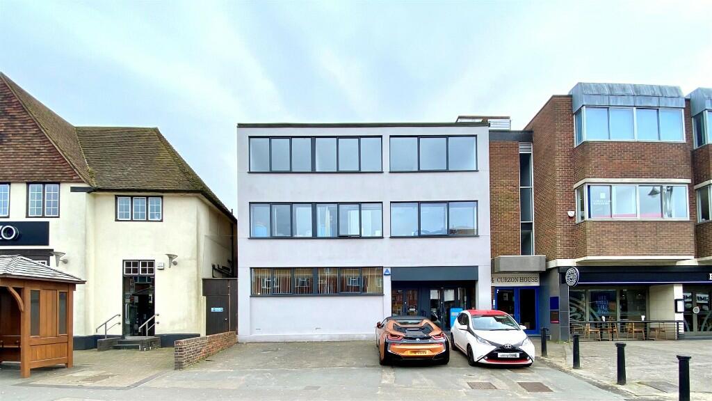 2 bedroom apartment for rent in High Street, Banstead, SM7