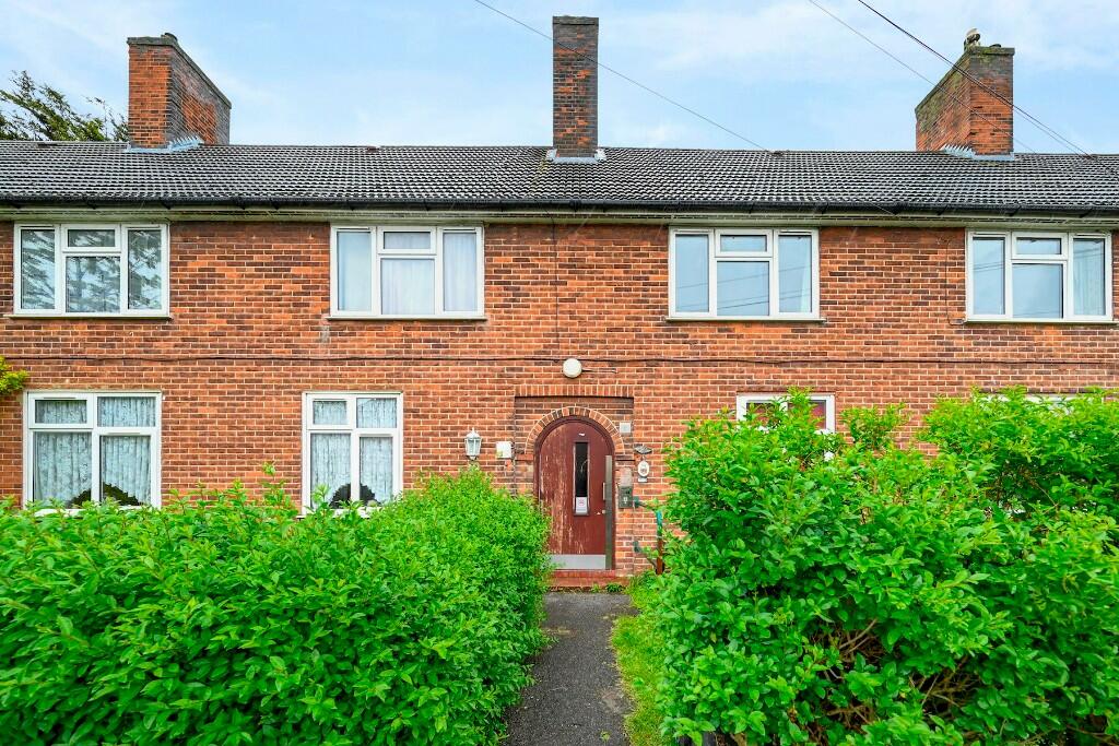 1 bedroom flat for sale in Markyate Road, Dagenham , RM8