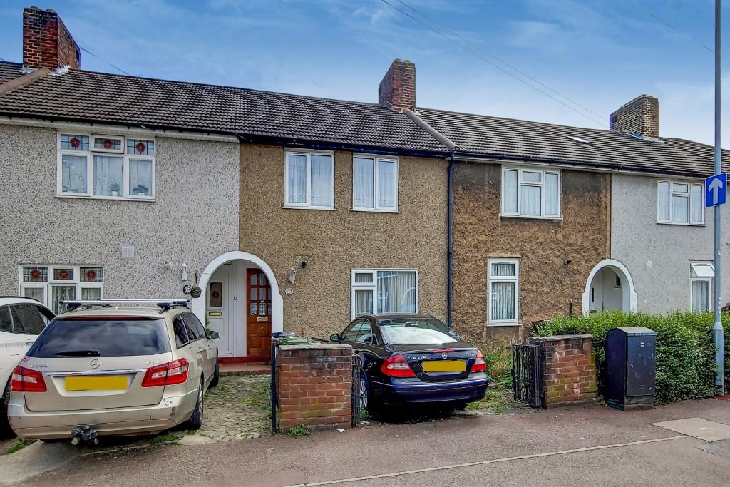 3 bedroom terraced house for sale in Sheppey Road, Dagenham, RM9