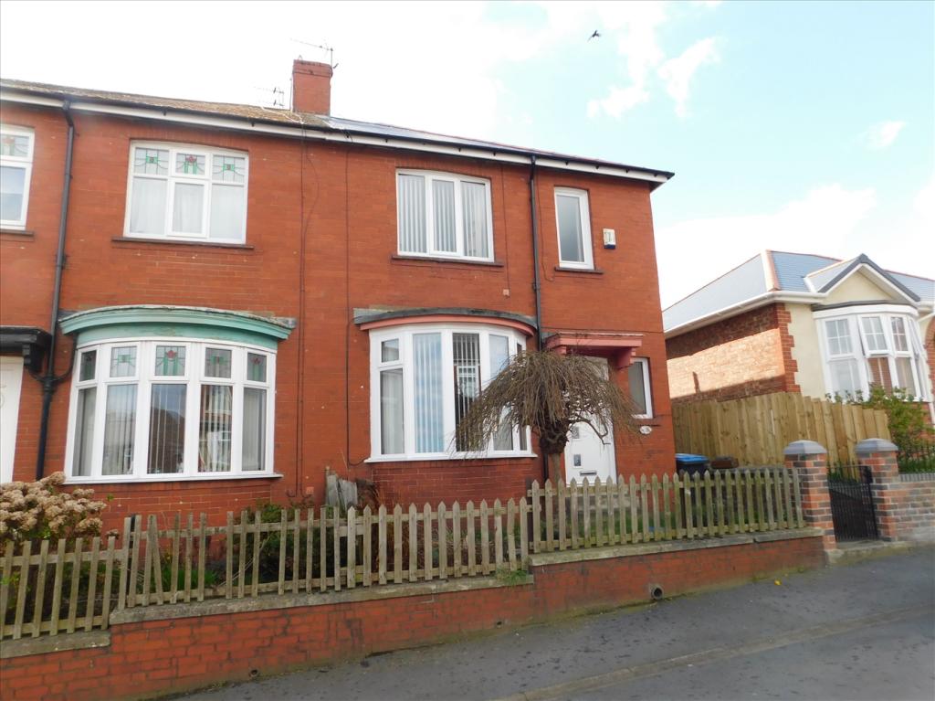 3 bedroom semidetached house for sale in Byerley Road, Shildon, DL4