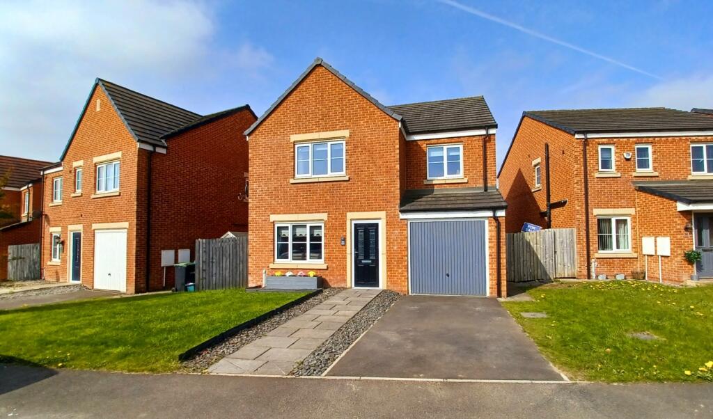 4 bedroom detached house for sale in Gresley Drive, Shildon, DL4