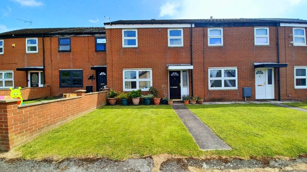 2 bedroom terraced house for sale in Valley Grove, Coundon Grange