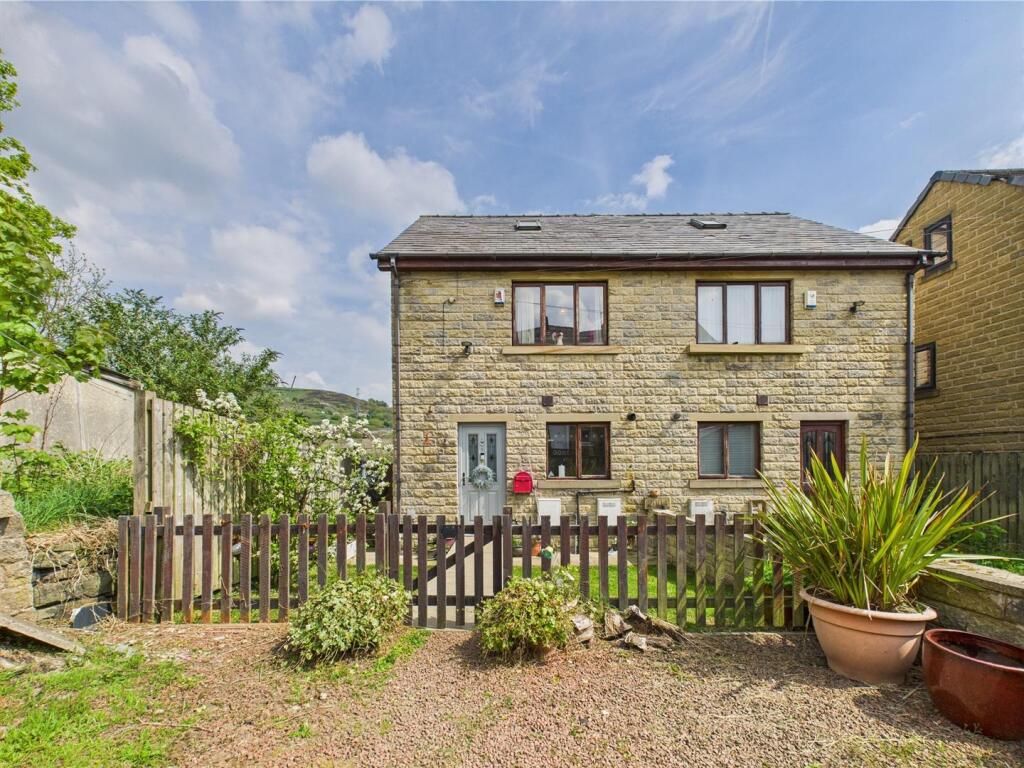 Main image of property: Earls Terrace, Ovenden, Halifax HX3