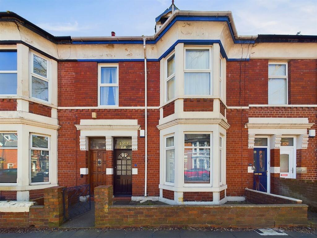2 bedroom apartment for sale in Queen Alexandra Road, North Shields, NE29