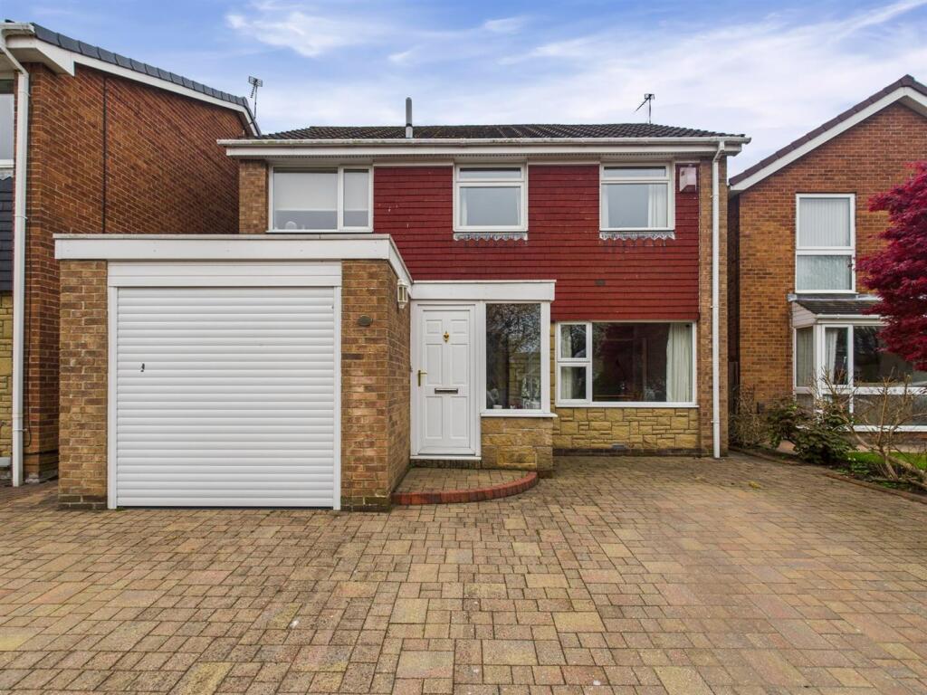 Main image of property: Clifton Grove, Whitley Bay
