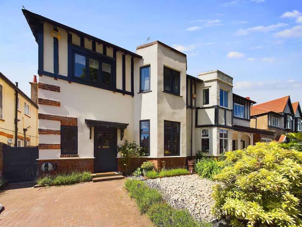 Main image of property: Queens Road, Whitley Bay