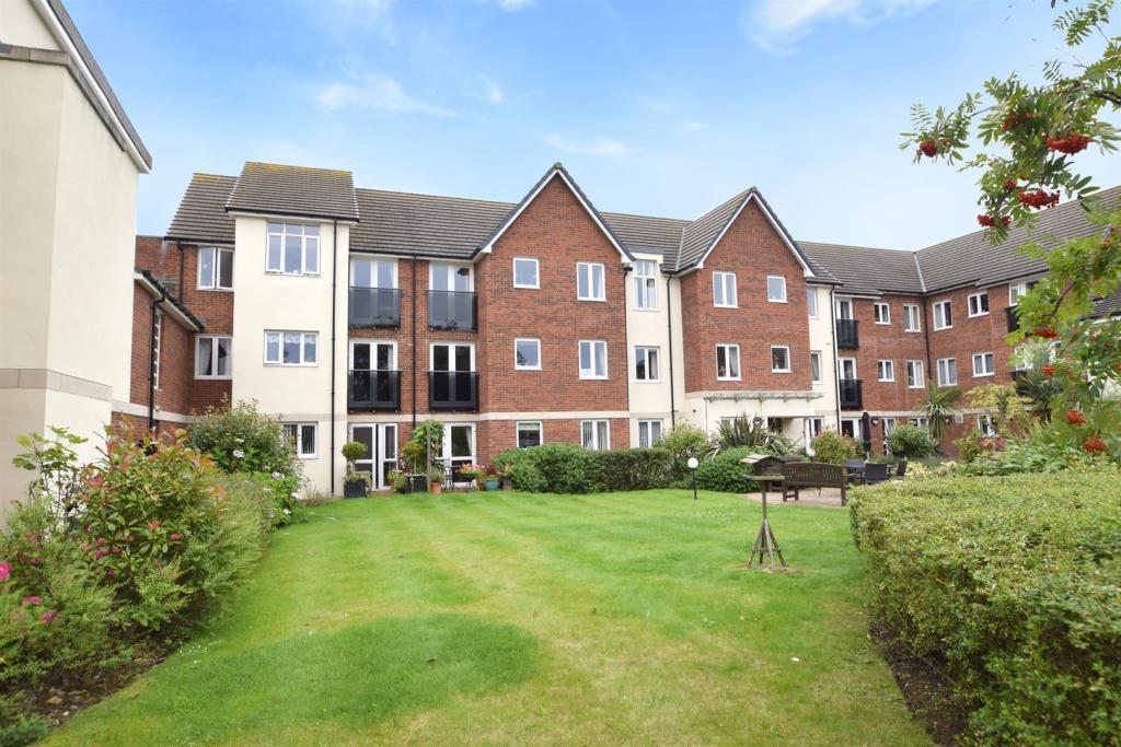 2 bedroom apartment for rent in Bygate Court, Chapel Lane, Monkseaton, NE25