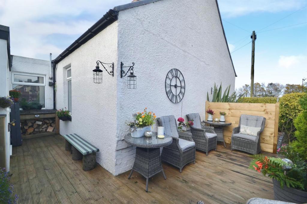 2 bedroom semidetached bungalow for sale in Monkseaton Road, Wellfield