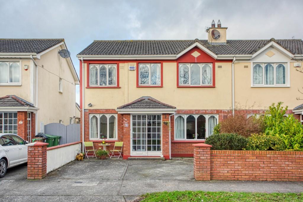 5 bedroom semi-detached house for sale in Celbridge 