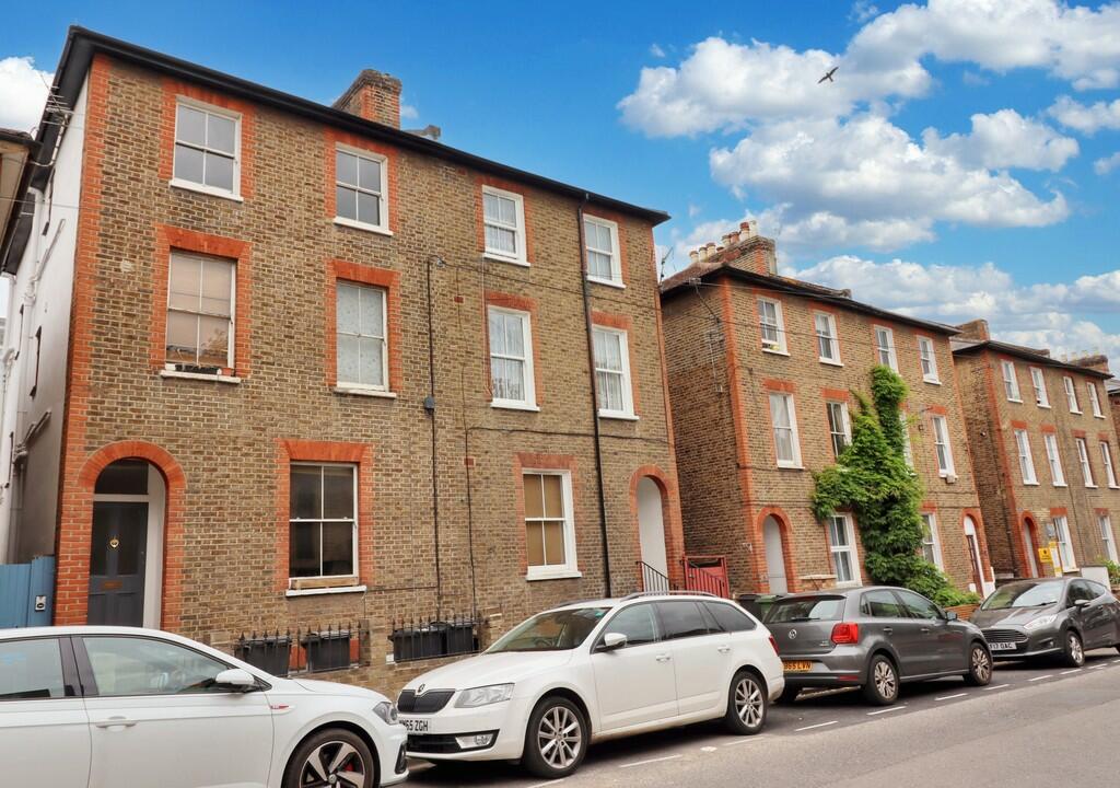 1 bedroom apartment for rent in Surbiton, KT6