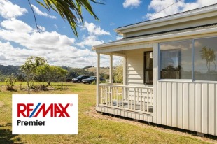 6 bedroom Character Property in Northland, Paparoa