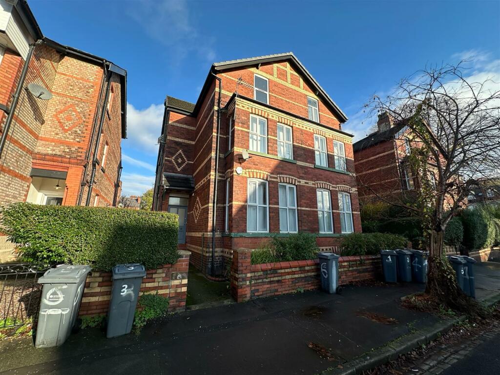 1 bedroom apartment for rent in Grosvenor Road, Whalley Range, Manchester, M16