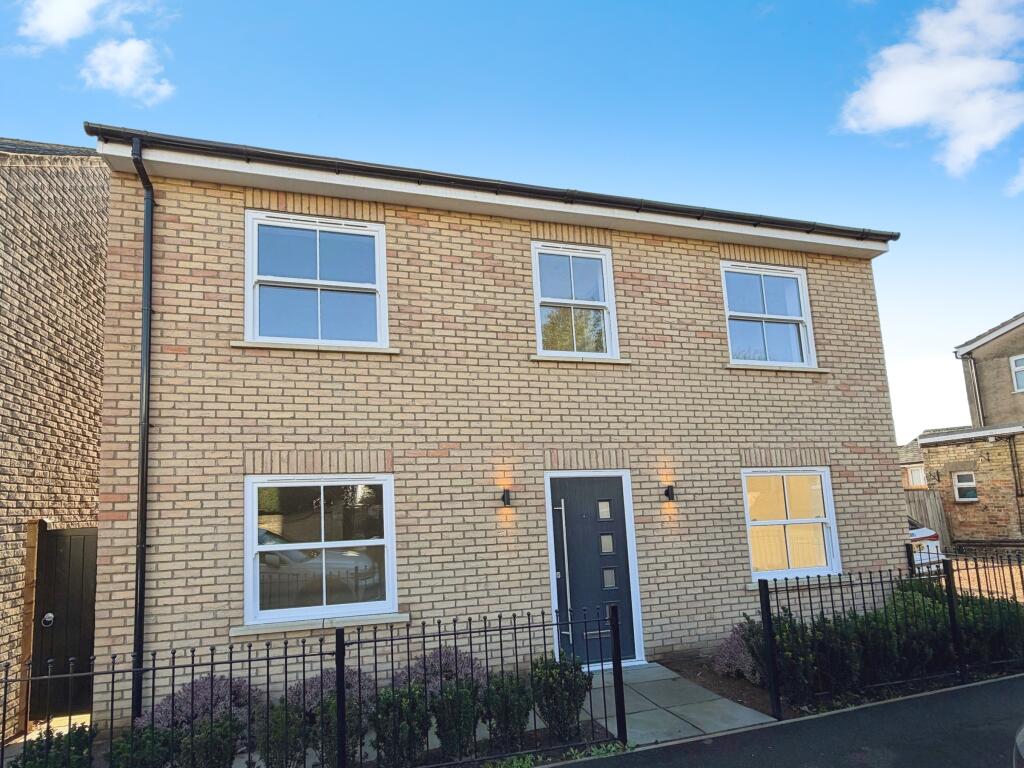 Main image of property: High Street, Sutton