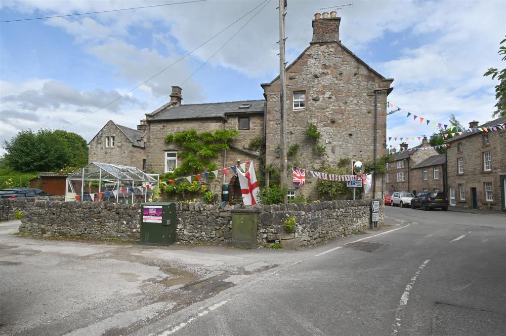 5 bedroom detached house for sale in Main Street, Winster, DE4