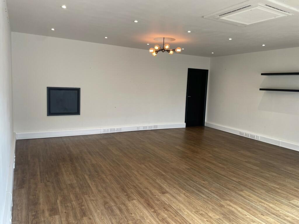 Additional property image - 140 Hutton Road, Shenfield, CM15