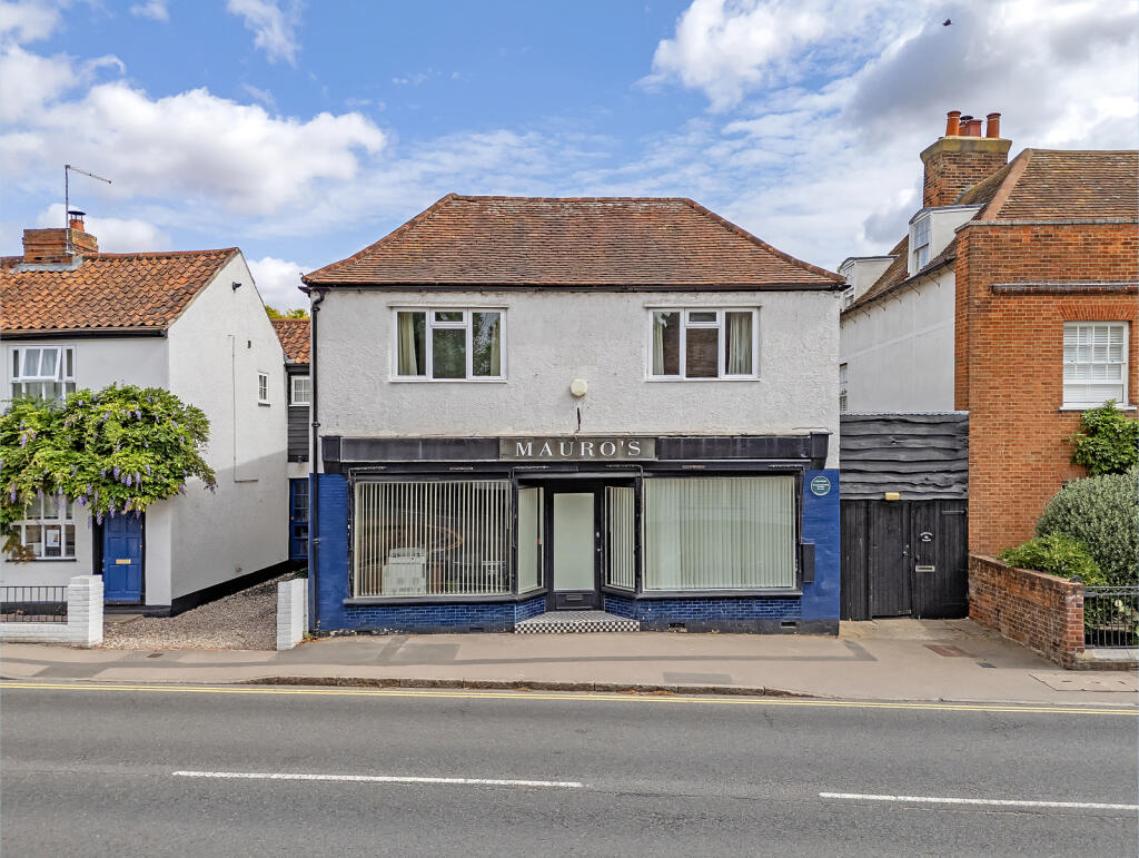 Main image of property: 6 The Green, CM1