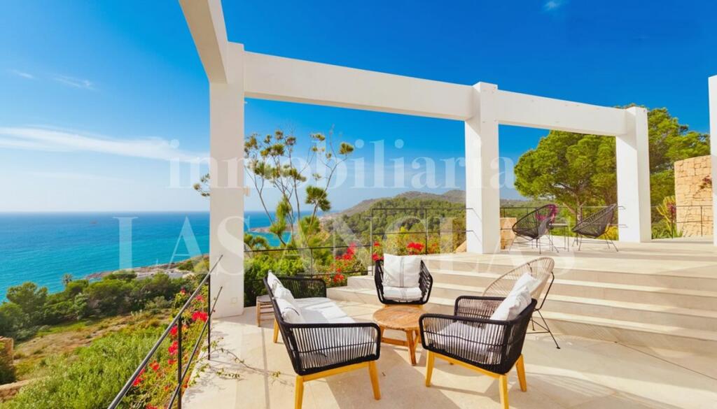 Main image of property: Balearic Islands, Ibiza, Santa Eulària Des Riu
