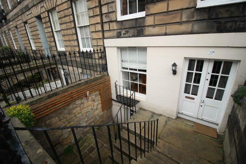 3 bedroom apartment for rent in India Street, New Town, Edinburgh, EH3