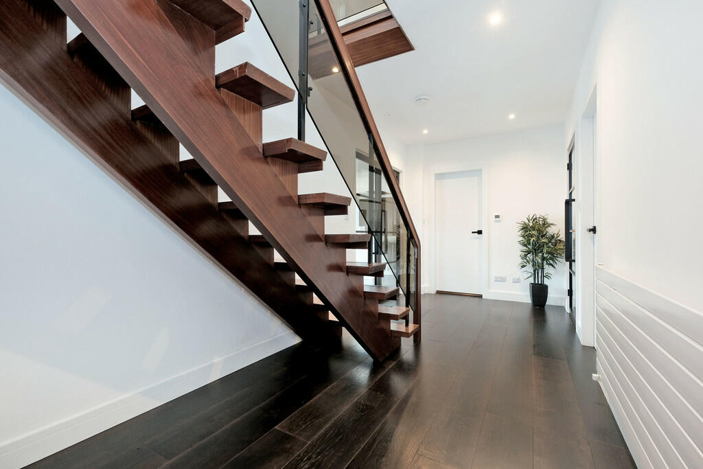 Additional property image - Hazledene Road, Aberdeen