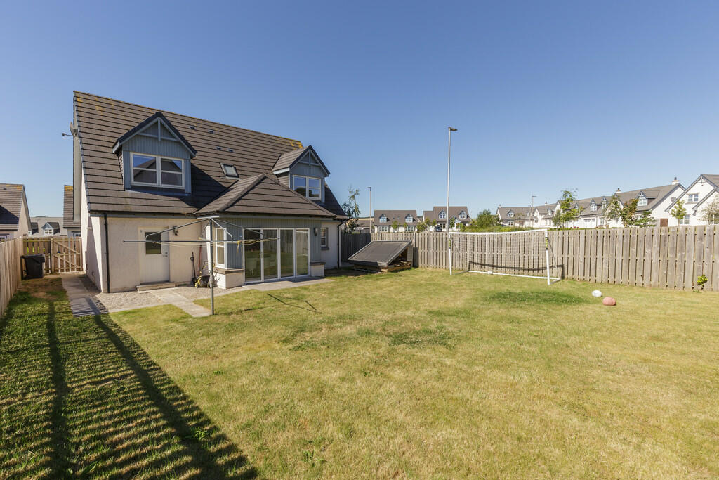 Additional property image - Raedykes Crescent, Aberdeen