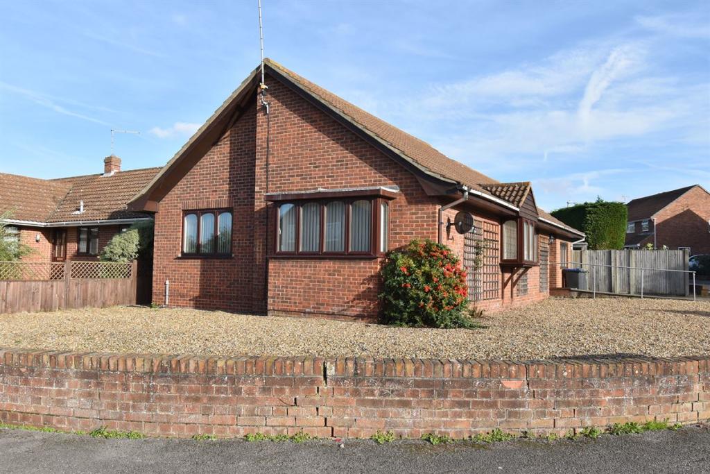 3 bedroom detached bungalow for sale in Elm Wood Close, Swalecliffe