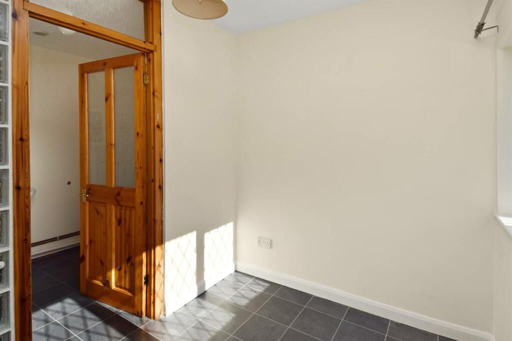 Additional property image - Hillside Avenue, Canterbury
