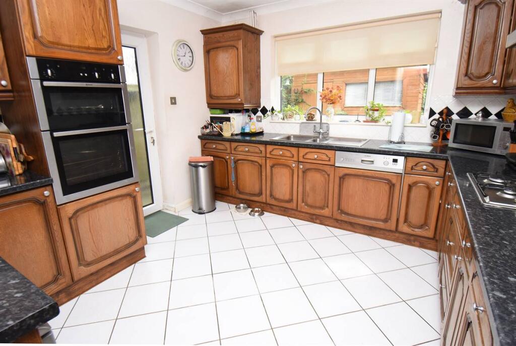 Additional property image - Woodvale Avenue, Chestfield, Whitstable