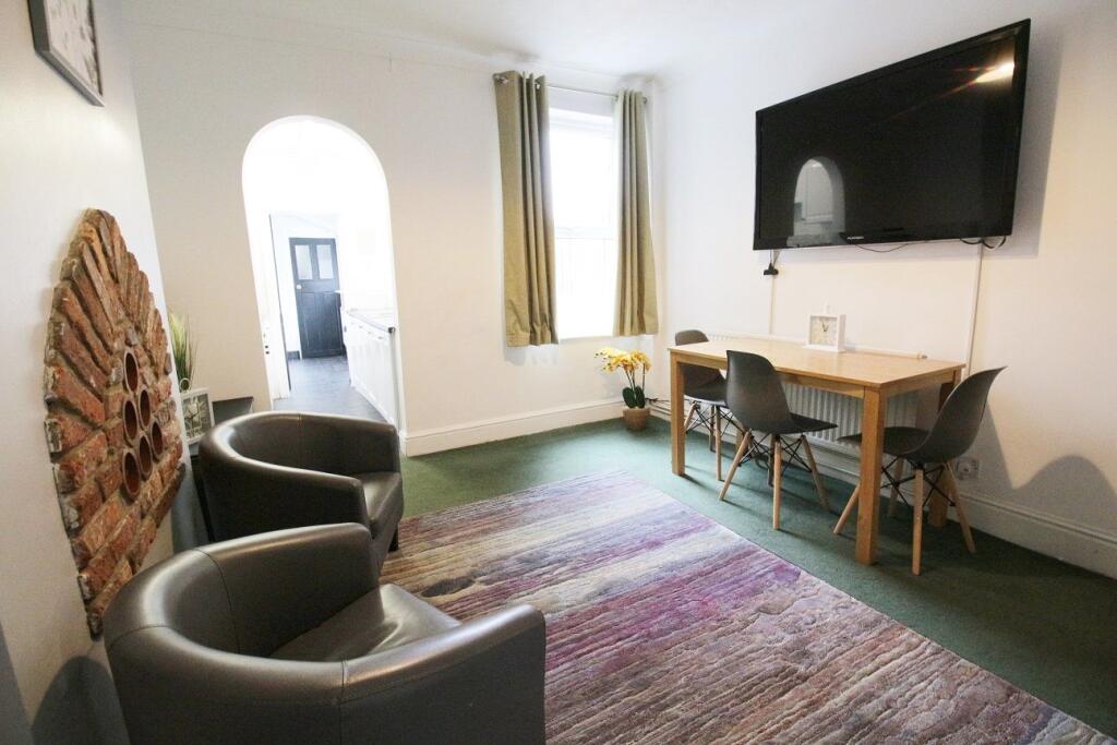 Main image of property: Student Accommodation - 26/27, 17 Foss Bank, Lincoln