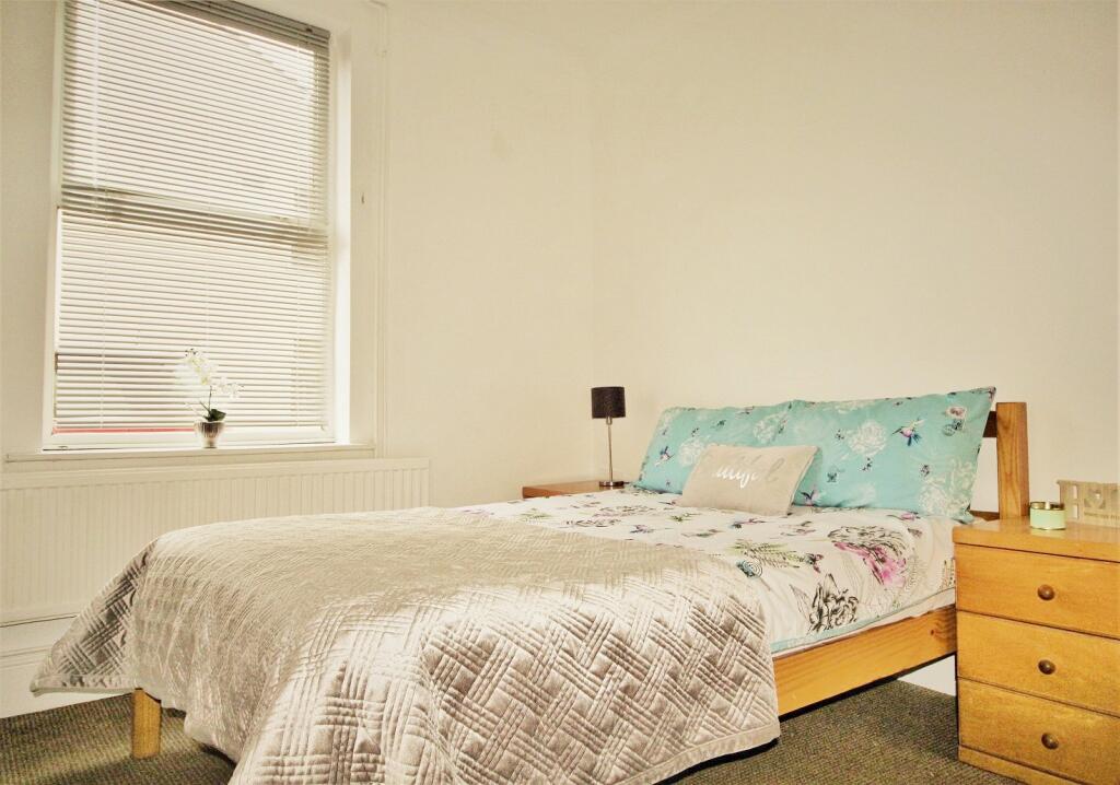 Main image of property: 24 Thesiger Street, Lincoln, Lincolnshire, LN5 7UU