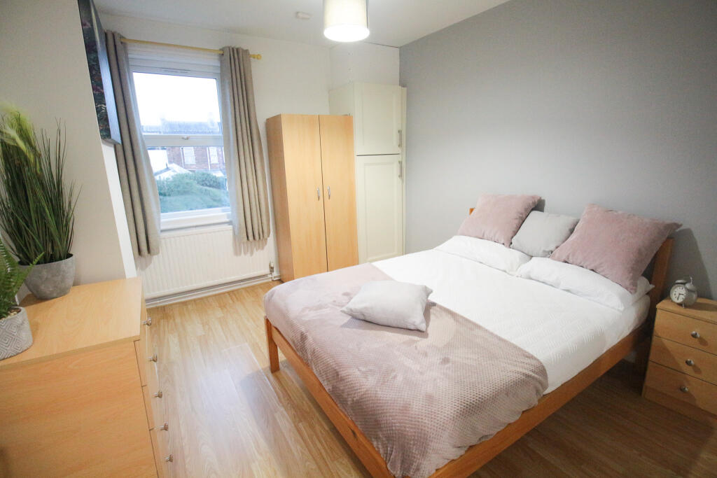 Main image of property: 58 Shakespeare Street, Lincoln, Lincolnshire, LN5 8JS