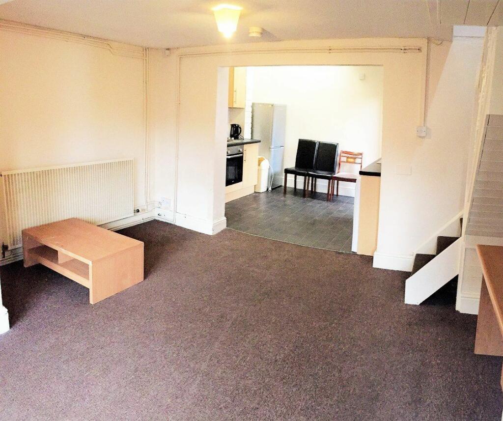 Main image of property: 67A Portland Street, Lincoln, Lincolnshire, LN5 7LB,