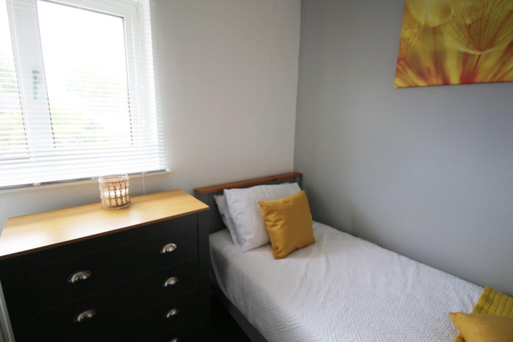 Main image of property: 96 Newland Street West, Lincoln, Lincolnshire, LN1 1PH