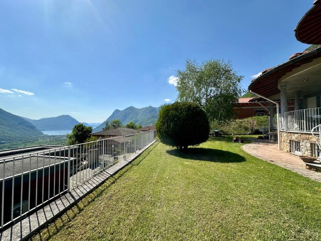 Main image of property: Carlazzo, Lombardy
