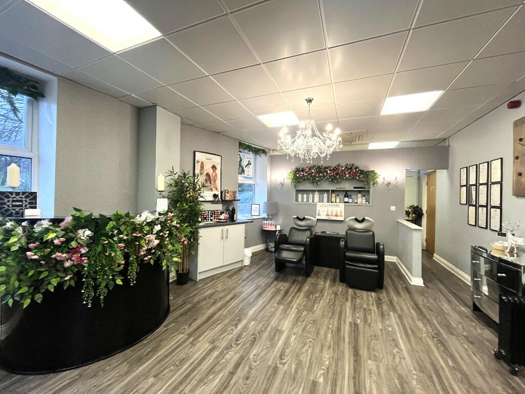 Commercial property for rent in Bradford Road, Batley, WF17