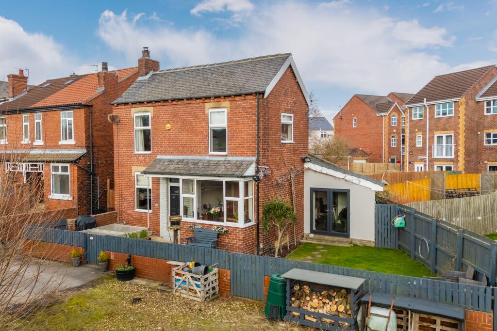 Main image of property: Gin Lane, Streethouse, WF7