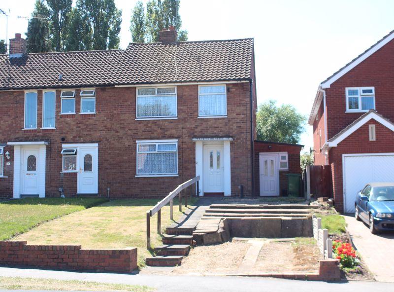 3 bedroom semidetached house for sale in KINGSWINFORD, Standhills Road