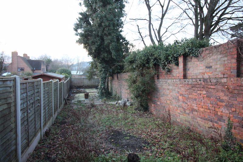 3 bedroom terraced house for sale in WORDSLEY, Stream Road, DY8