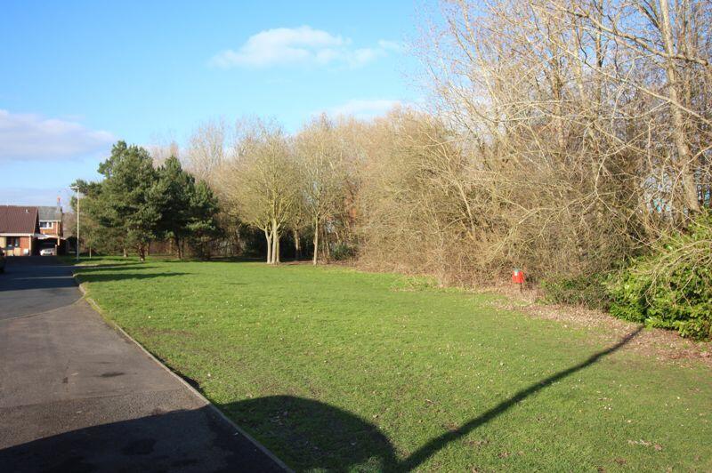 3 bedroom semidetached house for sale in KINGSWINFORD, Heathlands