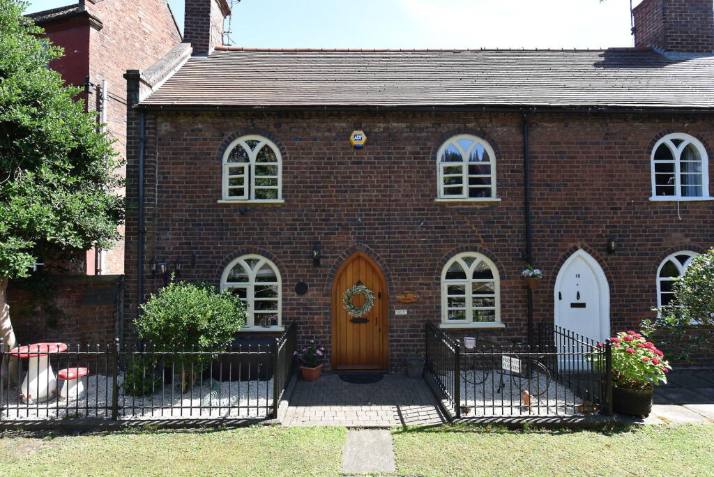 Main image of property: KINGSWINFORD, The Village