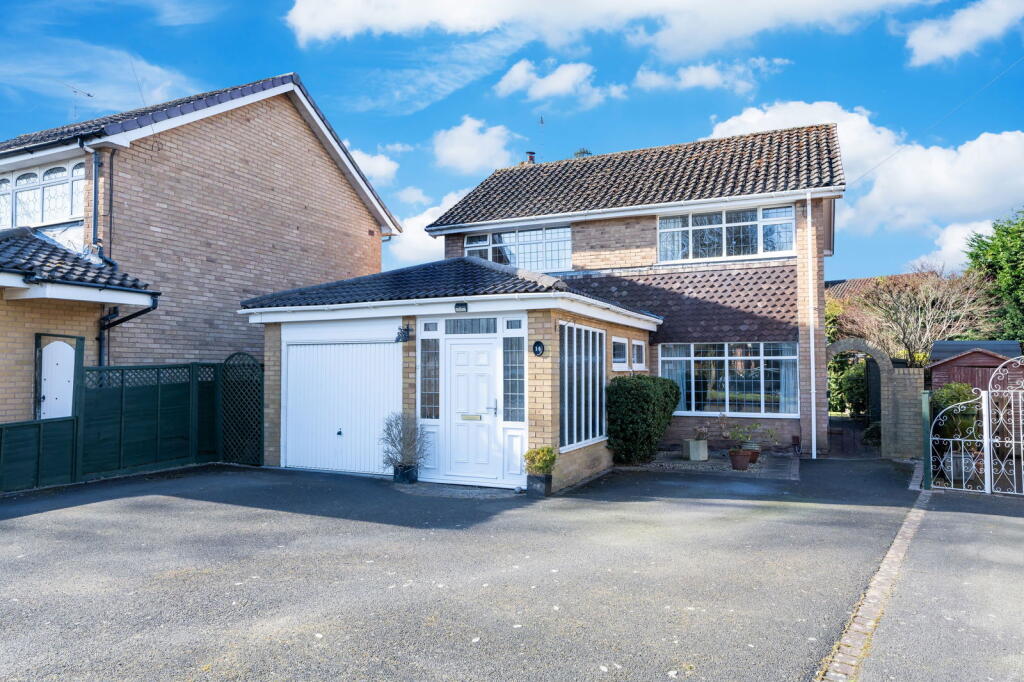 Main image of property: KINGSWINFORD, Broadfield Close
