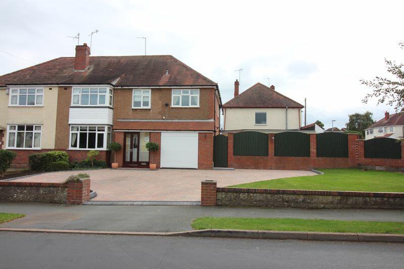 4 bedroom semidetached house for sale in KINGSWINFORD, Kingsley Road, DY6
