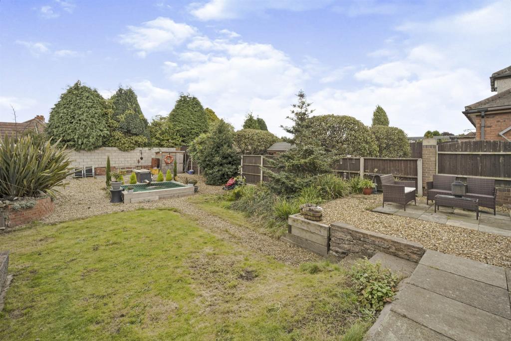 2 bedroom detached bungalow for sale in Legge Lane, Bilston, WV14