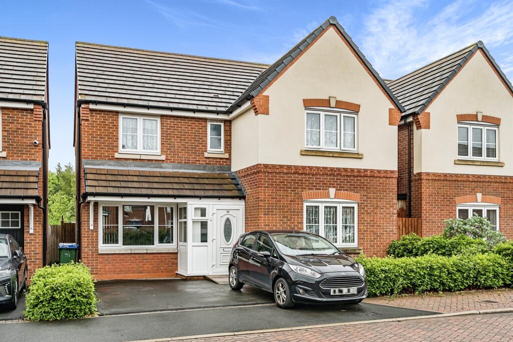 4 bedroom detached house for sale in Campbell Bannerman Way, Tividale